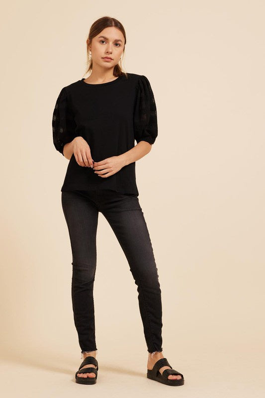 CONTRAST SLEEVE TEE