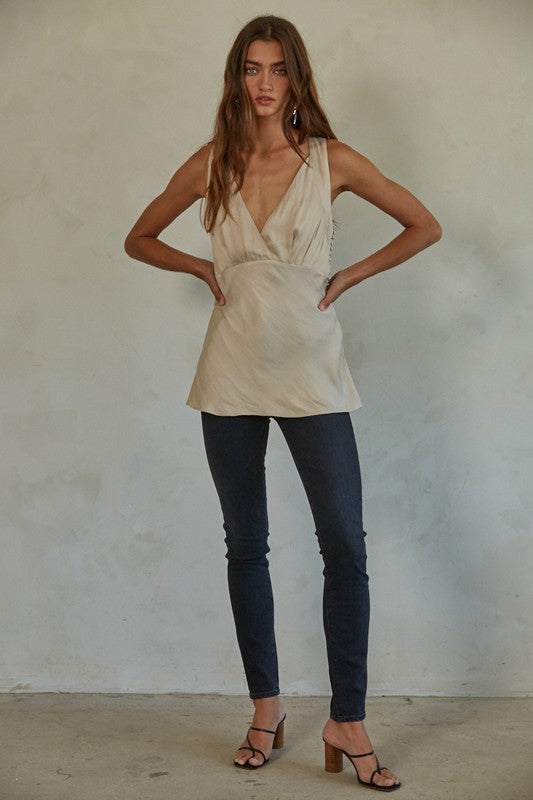 THE AVERY TOP