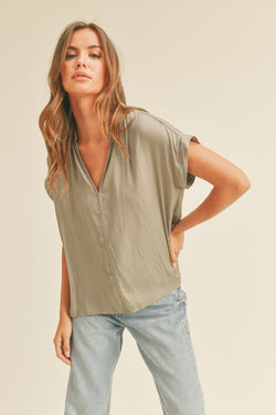 V-NECK SHORT SLEEVE BLOUSE